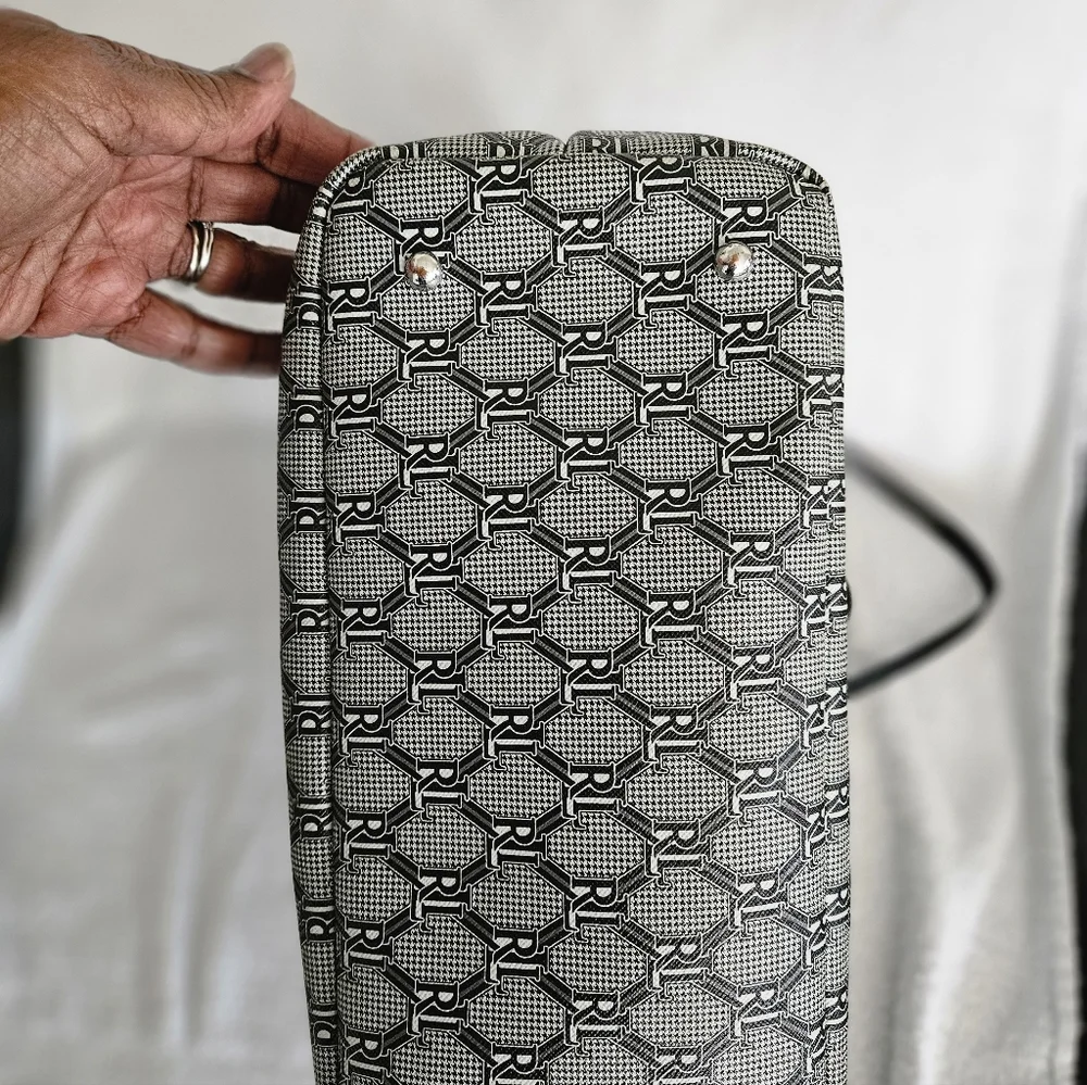 Ralph Lauren Signature Monogram Black and White Tote - Picture 4 of 10
